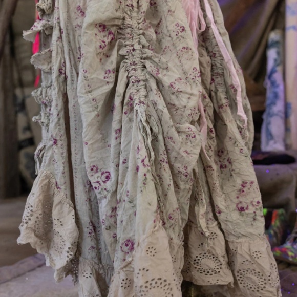 🪻NWT MAGNOLIA PEARL Ainsley Gown🪻 - Picture 16 of 16